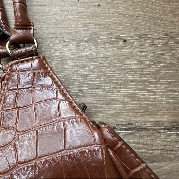 Y2k brown faux leather crocodile style shoulder bag - Picture 7 of 11